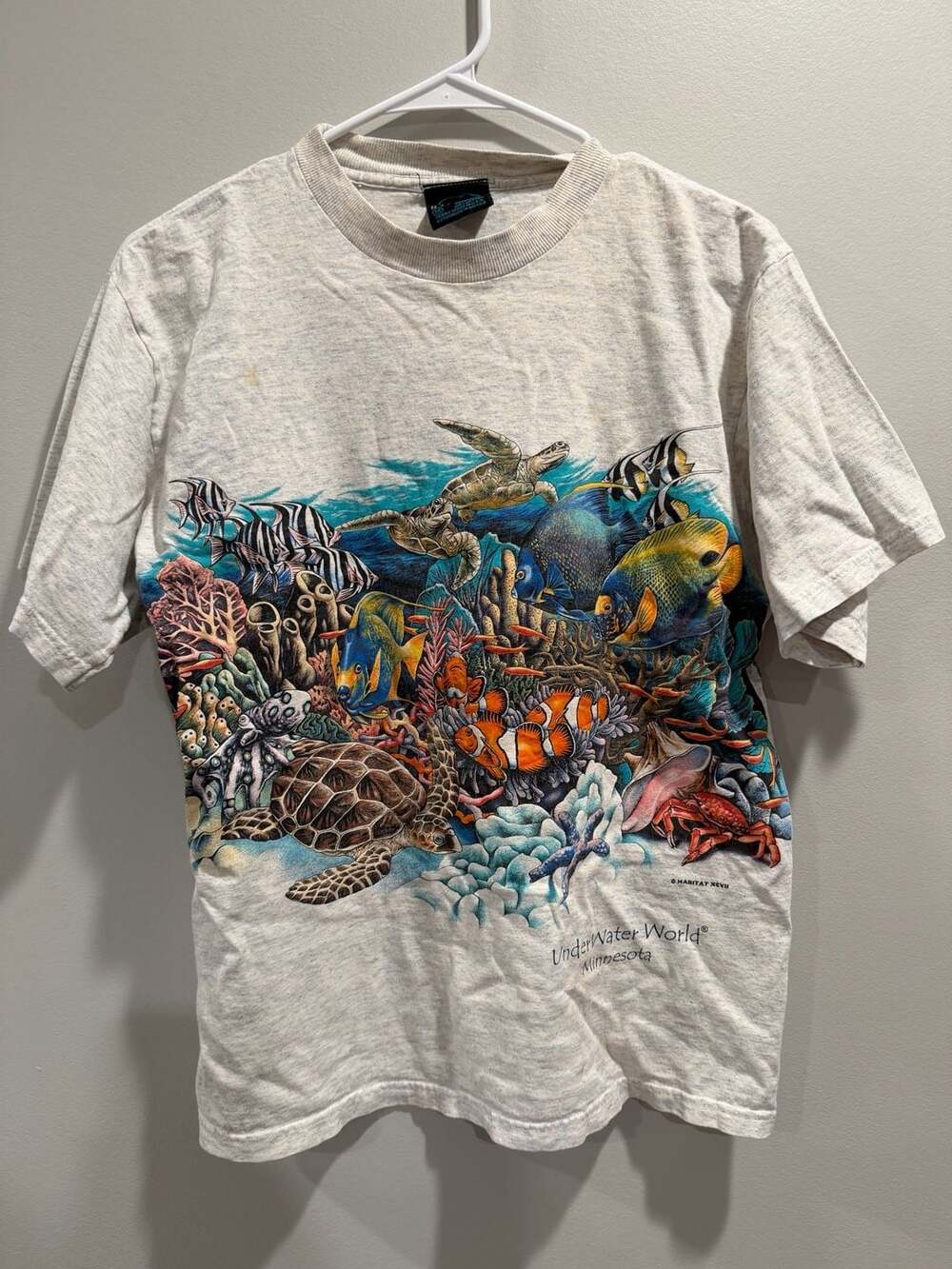 Vintage 1997 Habitat Underwater World Minnesota Coral Reef T-Shirt AOP